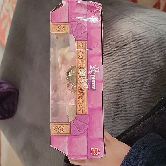 Vintage Rapunzel Barbie - Picture 8 of 8